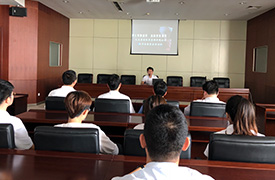 公司組織員工參加“樹立風險意識，遠離非法集資”投資者宣傳教育活動